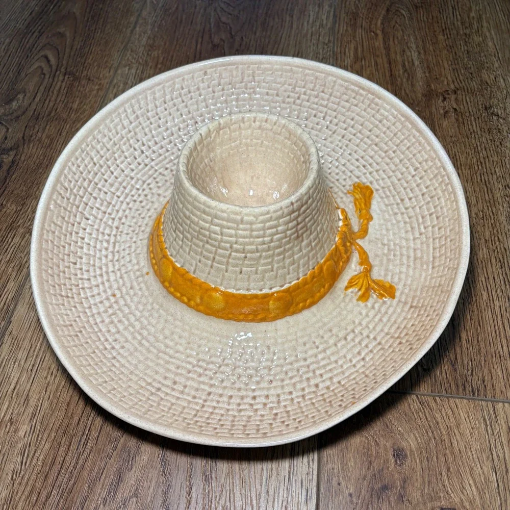 VTG Ceramic Sombrero Chip and Dip Serving Platter‎ Woven Texture USA Made 1986